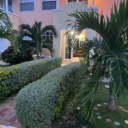 Comfort Rest Ocho Rios Exterior photo